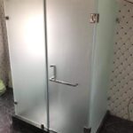 Душевая кабина в Харькове под заказ из матового стекла только с одной несущей стеной